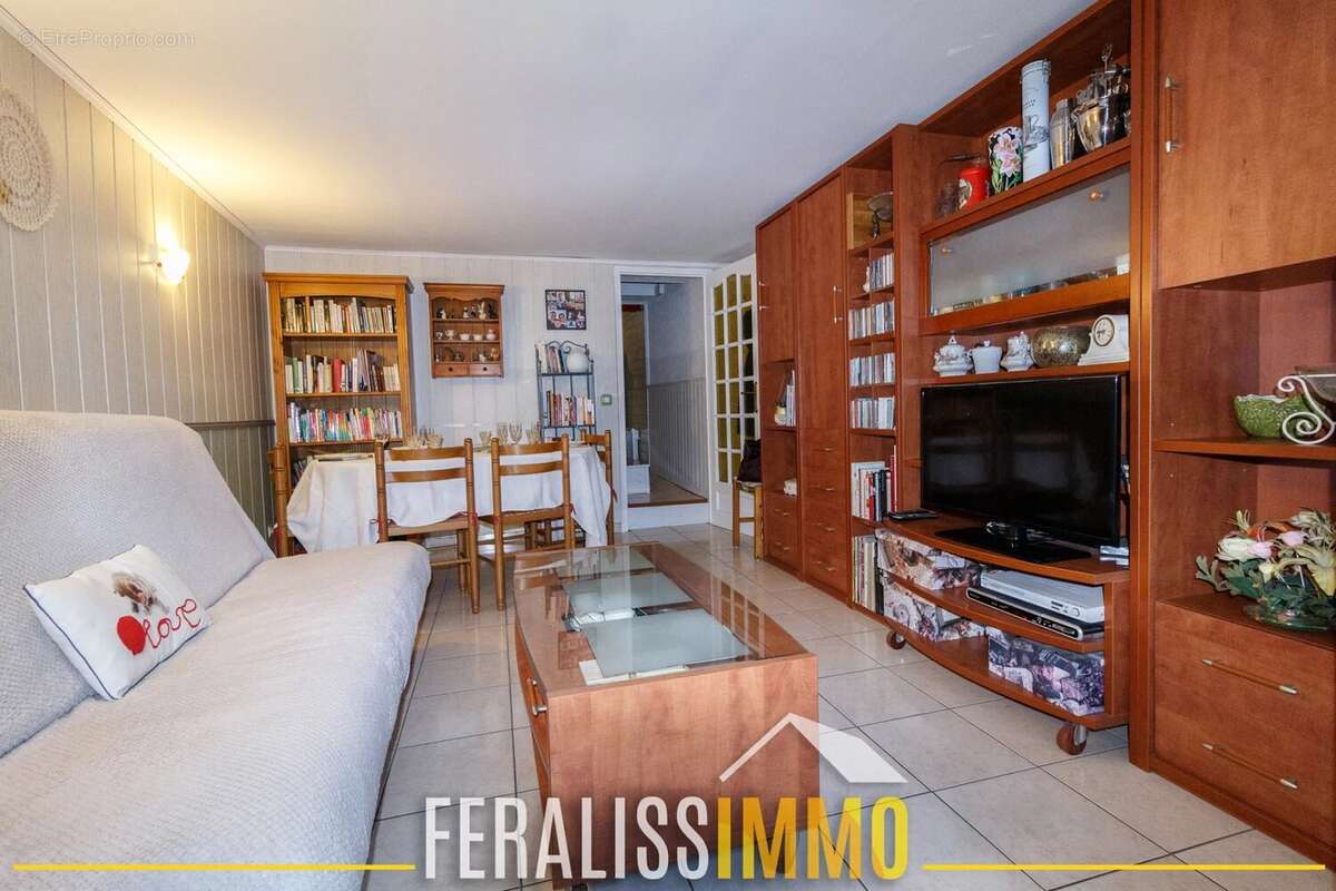 Maison à VAUX-SUR-SEINE