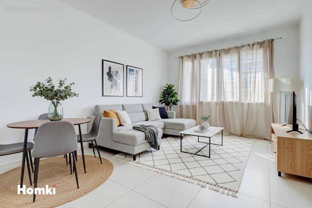 Appartement à MARSEILLE-8E