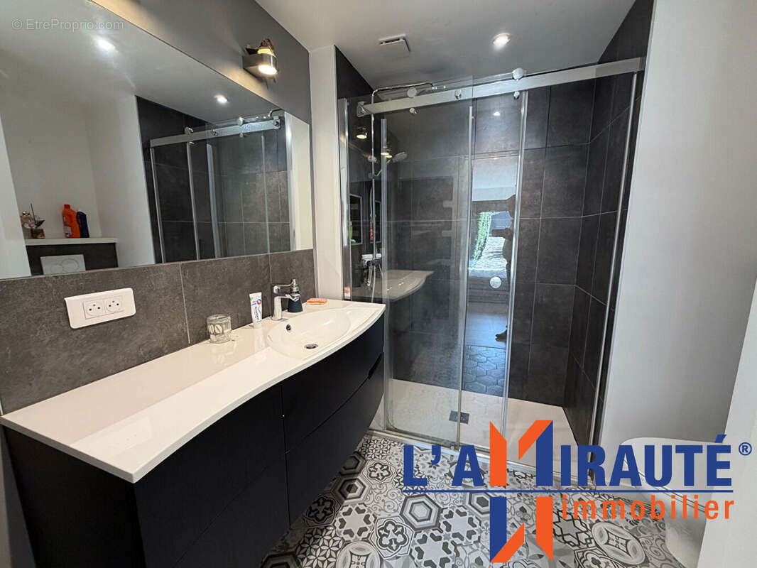 Maison à SARTROUVILLE