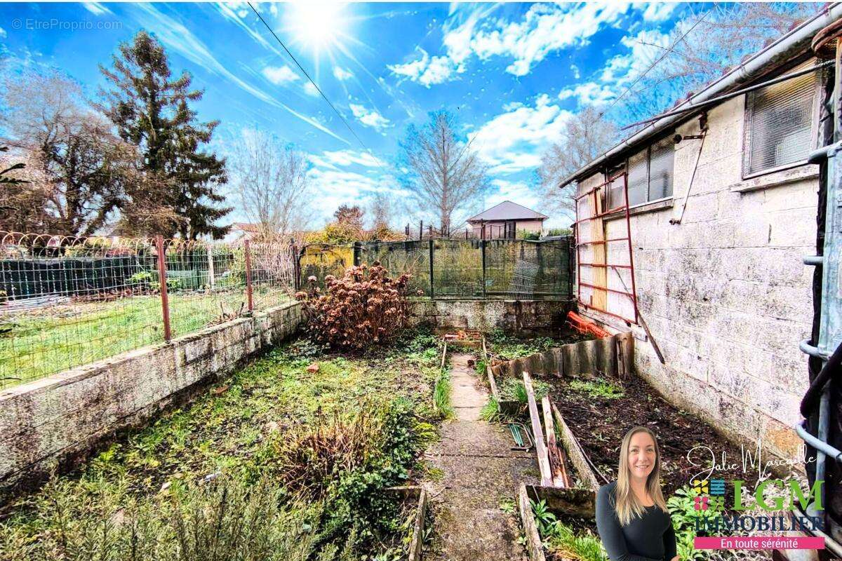 Maison à PETITE-FORET