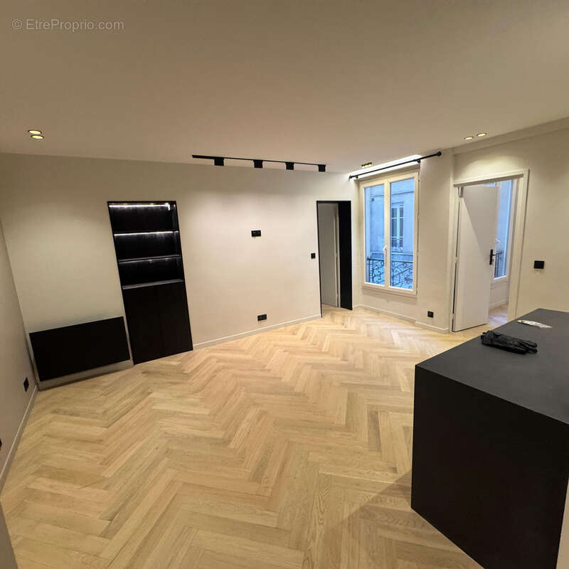 Appartement à PARIS-9E