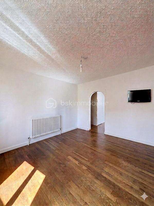 Maison à VIELS-MAISONS