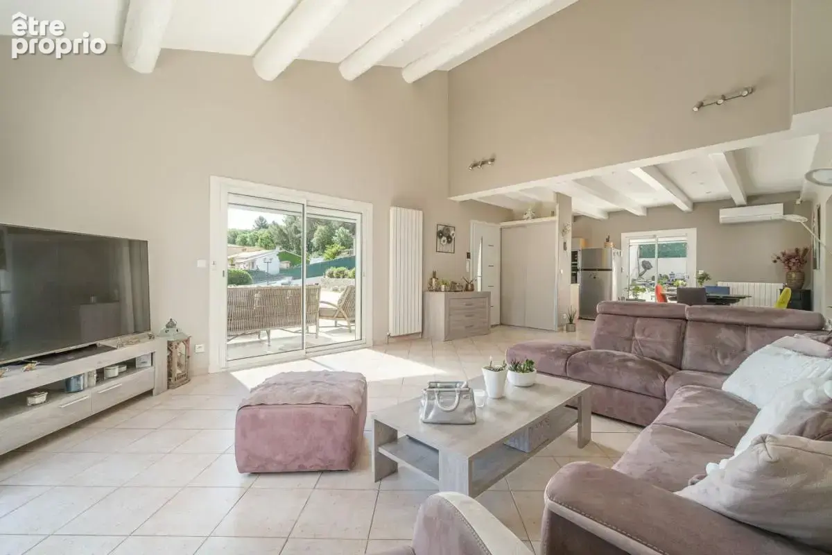 Maison 6 pièces 143 m² à vendre à Mimet (13105) - photo 4