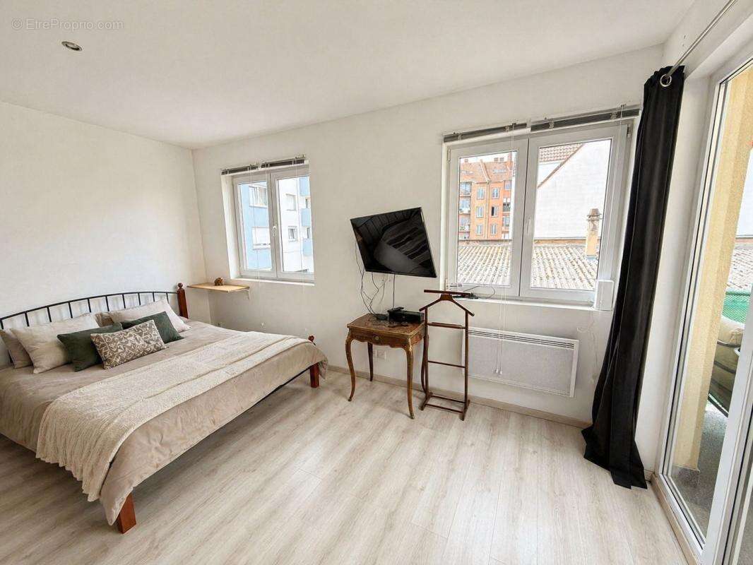 Appartement à NIEDERMODERN