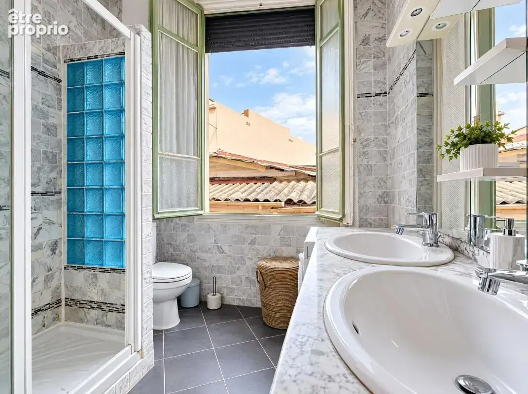Nice centre – maison de ville 5 pièces – 240 m² habitables – terrasse de 80 m² – box – cave - photo 19