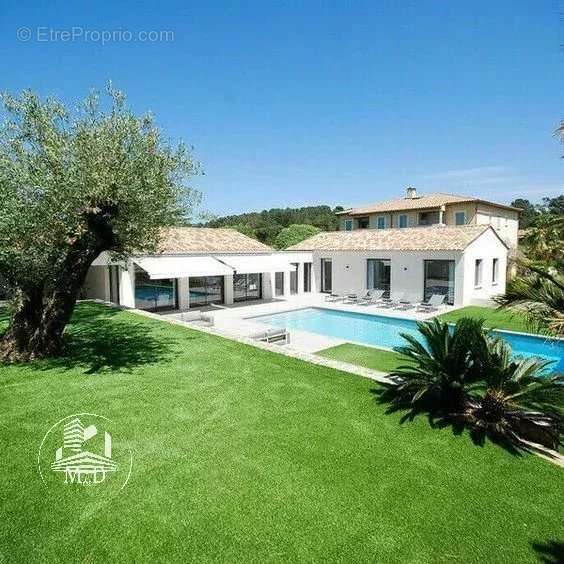 Maison à CASTELGINEST