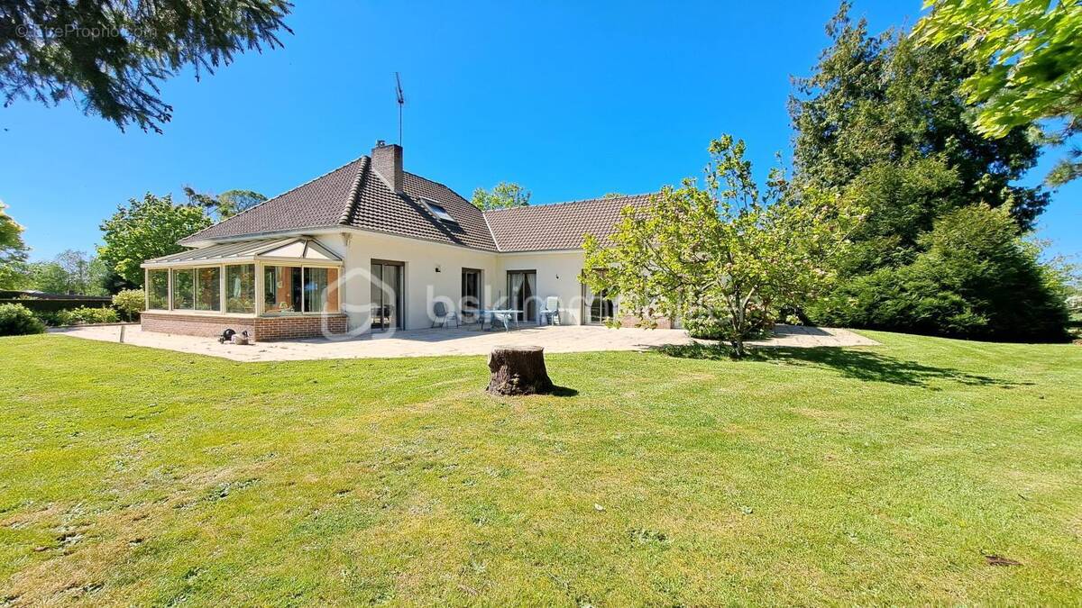 Maison à TOURS-EN-VIMEU