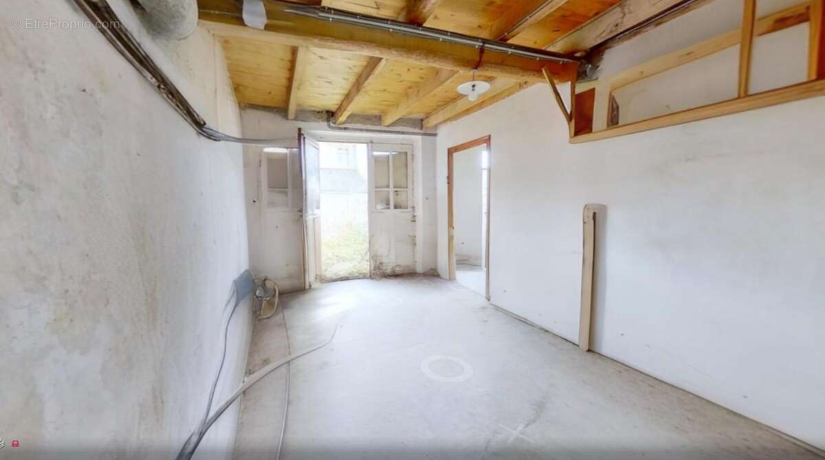 Maison à SAINT-ALBAN-SUR-LIMAGNOLE