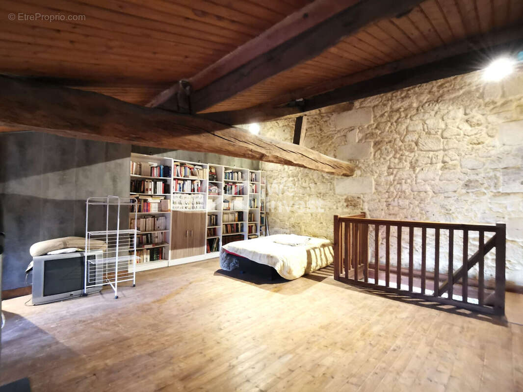 Maison à SAINT-GENES-DE-FRONSAC