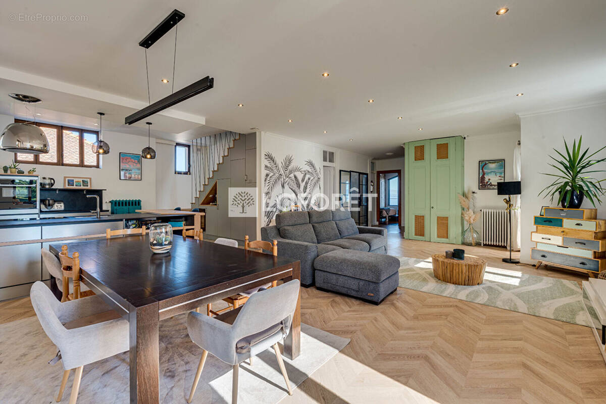 Appartement à EVIAN-LES-BAINS