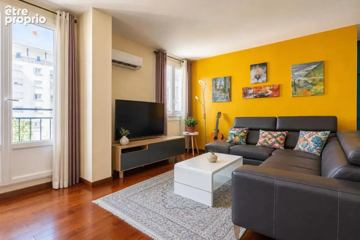 Appartement T4 / 2 chambres / Grand séjour / Quartier Plaisance - photo 3