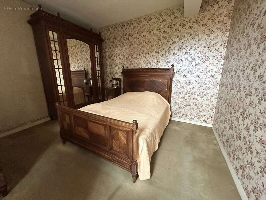 Maison 265 m² à Bressuire  - photo 16