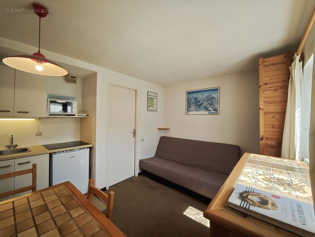 Appartement à MORILLON