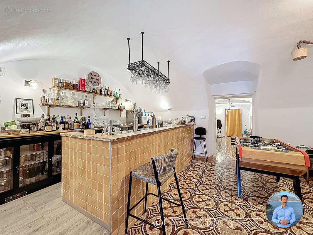 Commerce à CASTELLAR