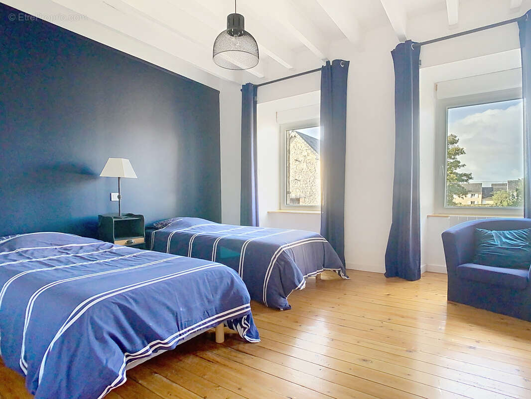 Maison à SAINTE-MARIE-DU-MONT