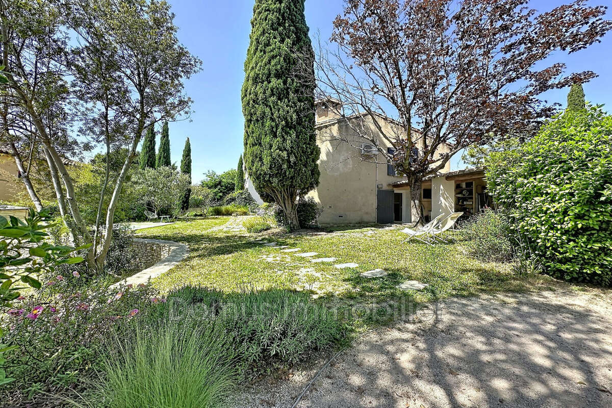 Maison à CHATEAUNEUF-DE-GADAGNE