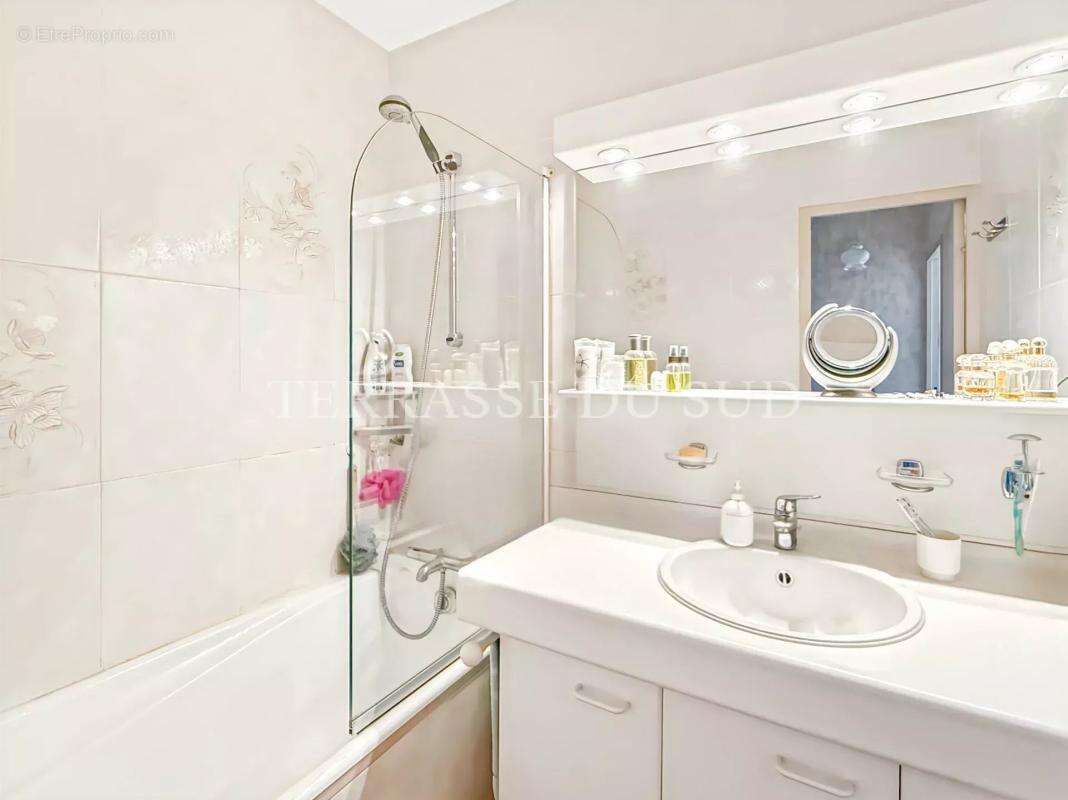 Appartement à MARSEILLE-13E