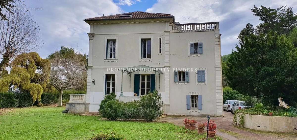 Maison à DRAGUIGNAN