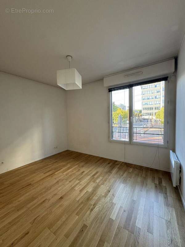 Appartement à ISSY-LES-MOULINEAUX