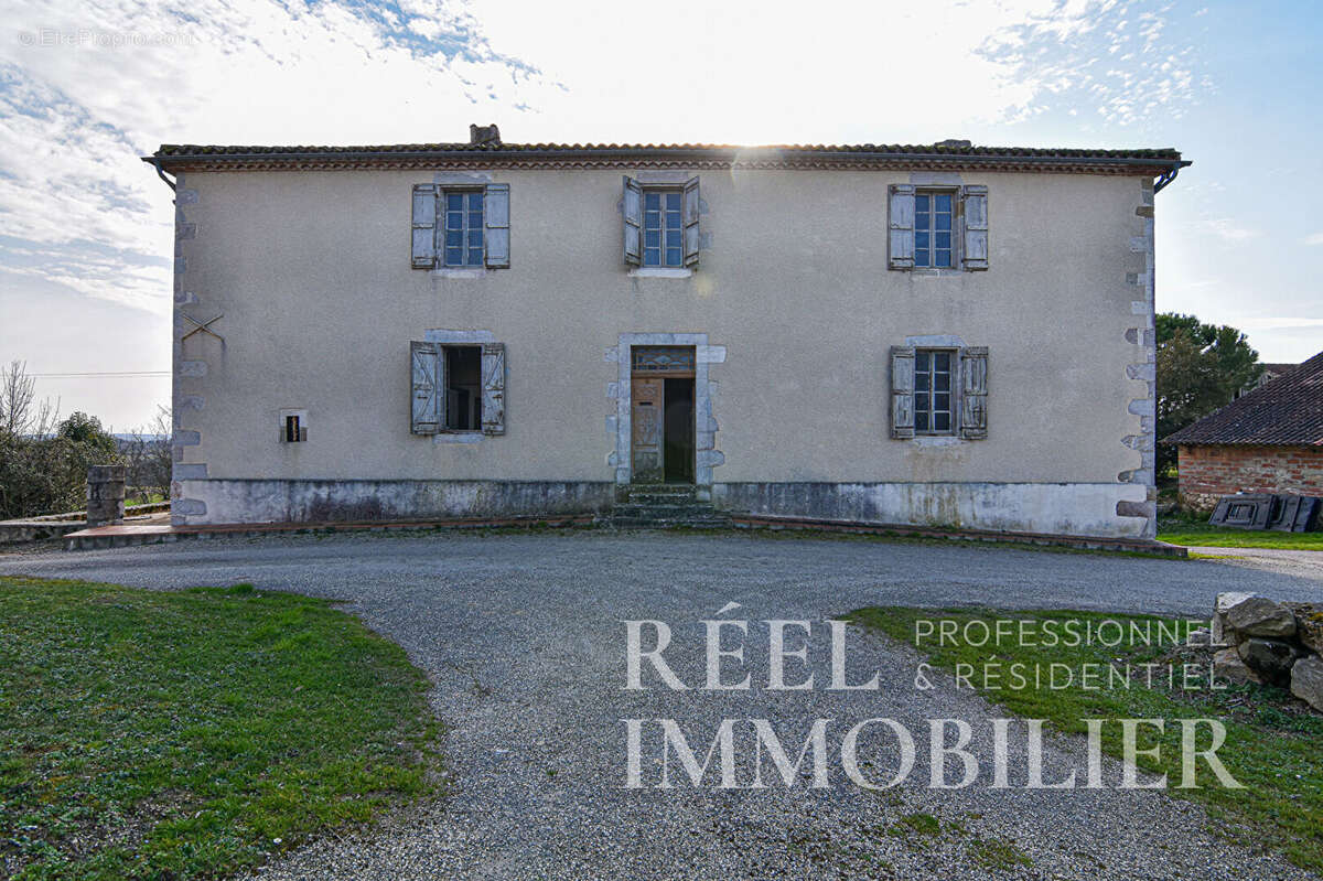 Maison à TOURRENQUETS