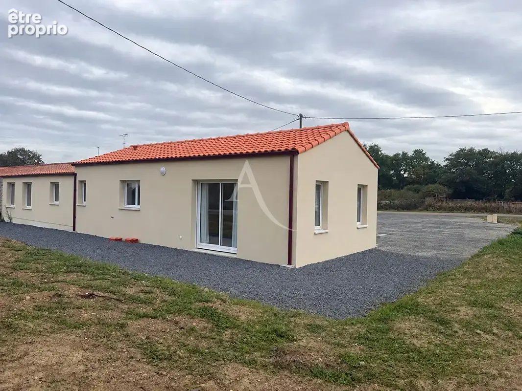 Photo Maison à La Limouziniere au prix de 289 500€
