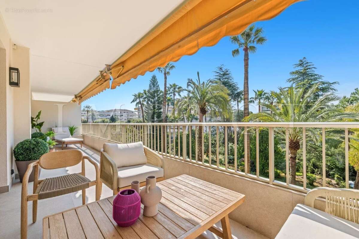Appartement à CANNES
