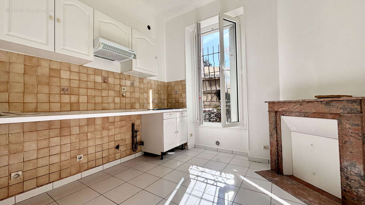 Appartement à CORBEIL-ESSONNES