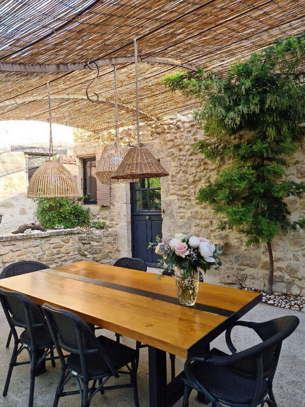 Maison à MONTELIMAR