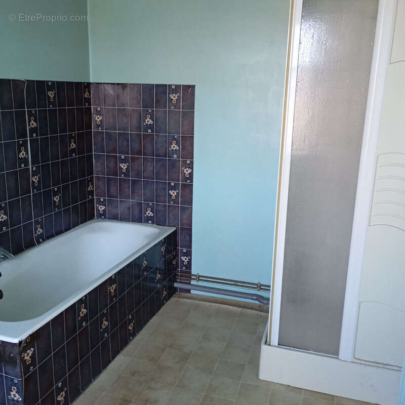 Maison à BUSSIERE-GALANT