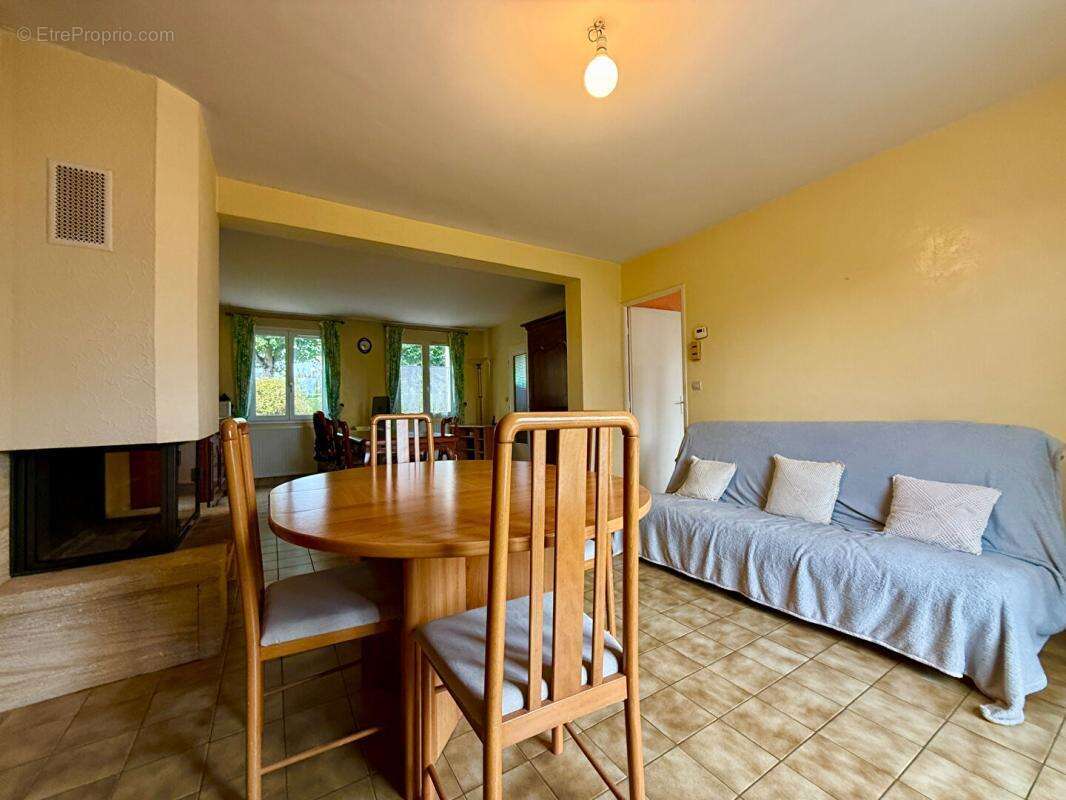 Maison à SAINT-GERMAIN-LA-BLANCHE-HERBE