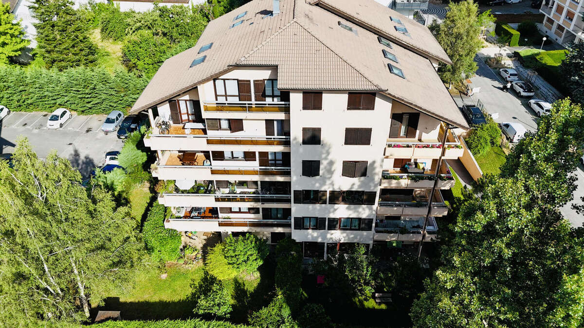 St Julien-en-Genevois RARE Appartement T2 bis en dernier étage de plus de 72 m² utiles... - photo 20