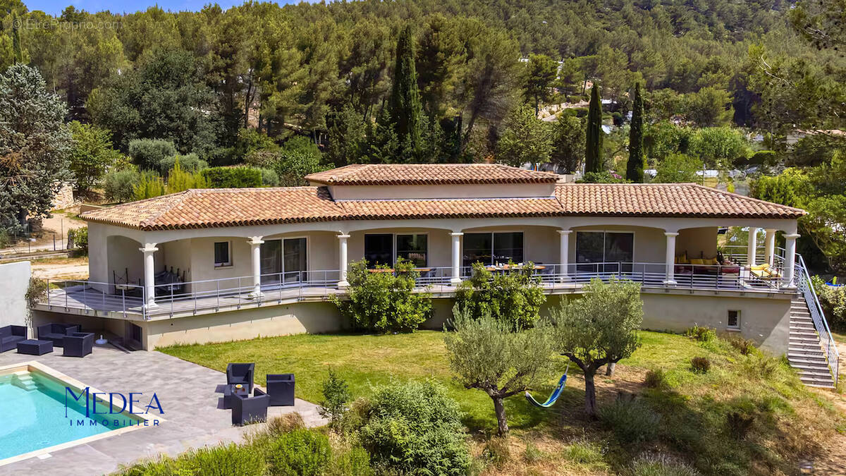 Photo 1 - Maison à ROQUEFORT-LA-BEDOULE