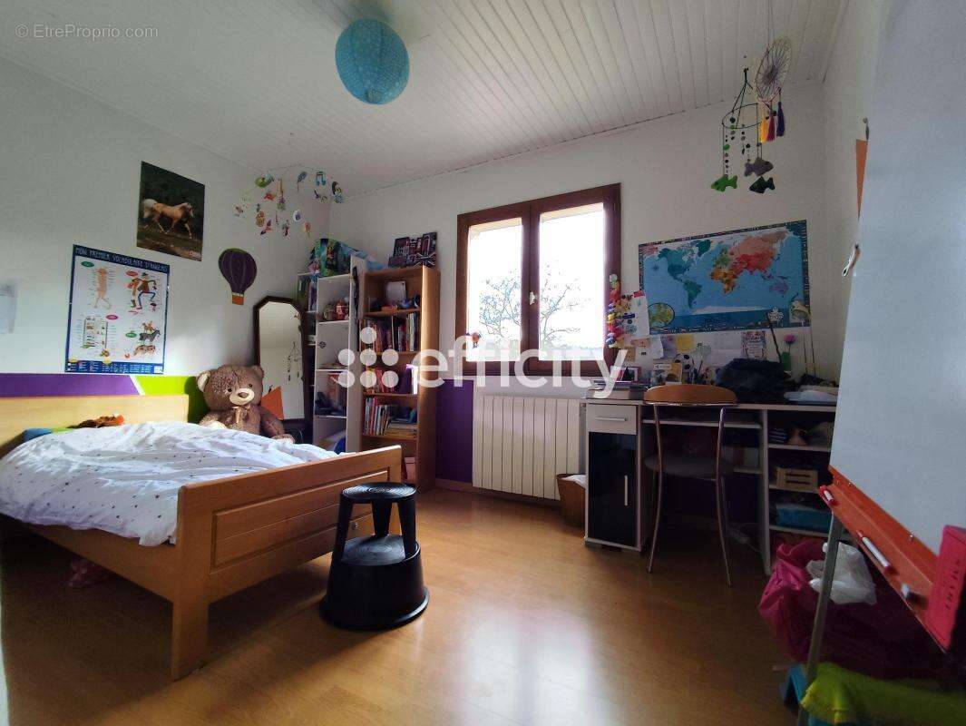 Maison 161 m² à Saint-Romain-D'ay  - photo 12