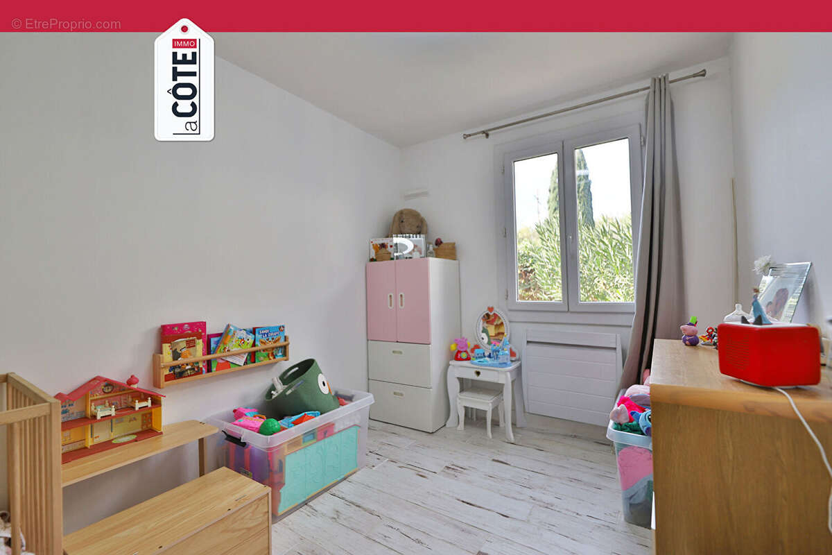 Maison à SAINT-VICTORET