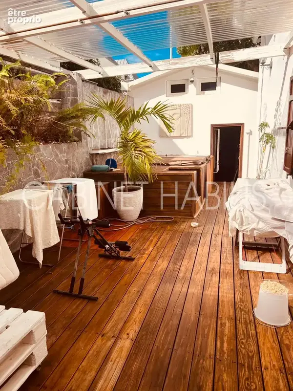 A vendre - villa t5 - 243.71 m2 environ s.totale - saint denis - 930 000 € - photo 18
