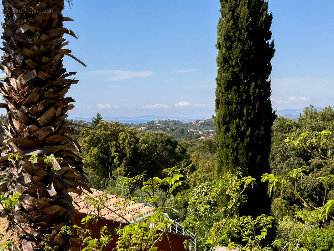 Maison à LA LONDE-LES-MAURES