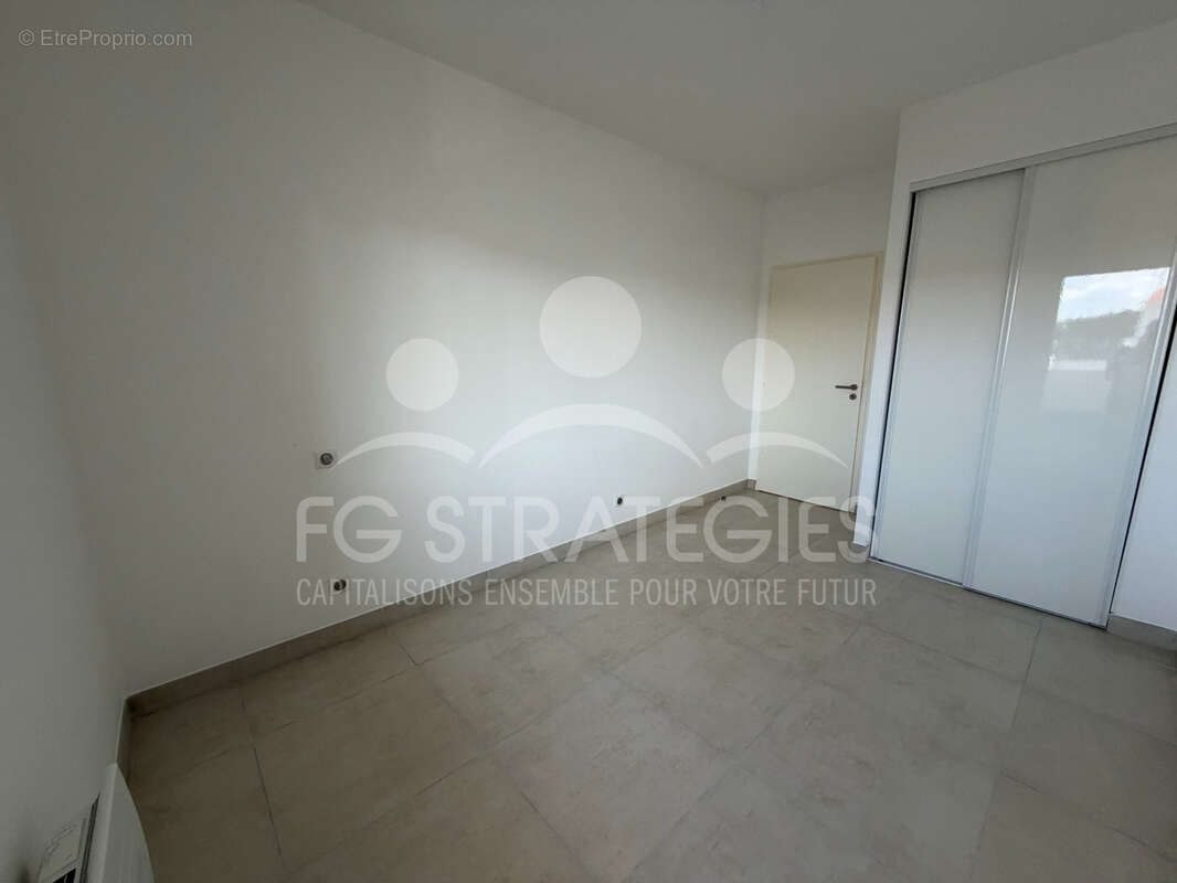 SAINT AUNES   T3 avec terrasse, cave, 2 garages - DPE A - photo 7