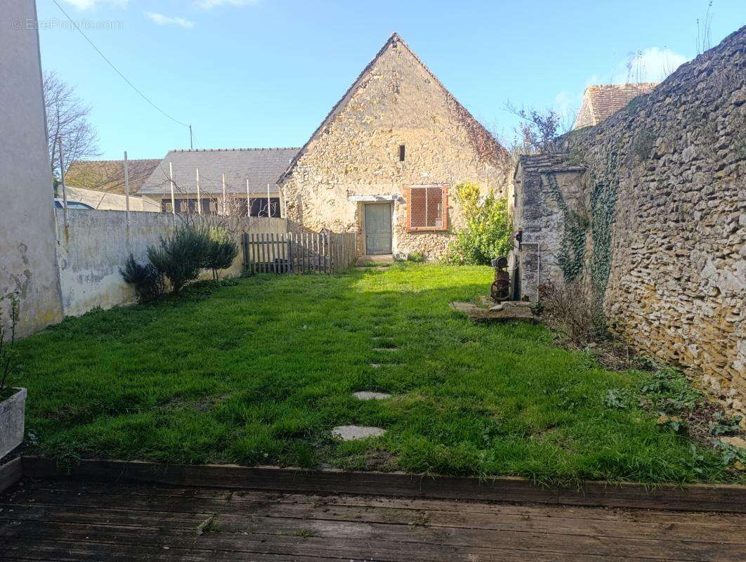 Maison à VALLON-SUR-GEE