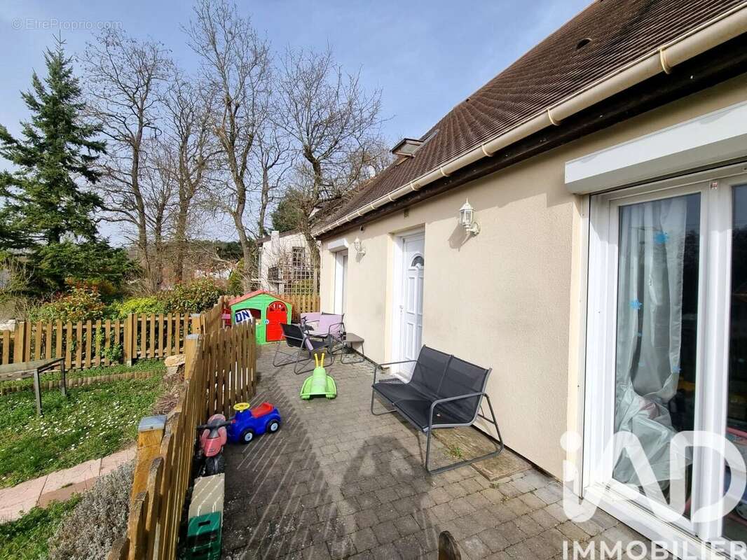 Maison 120 m² à Buno-Bonnevaux  - photo 2