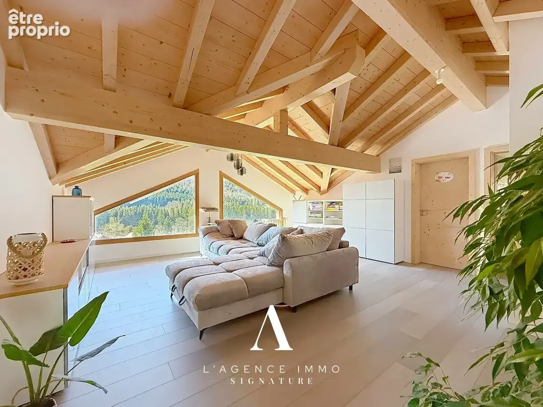 Maison 213 m² à Mijoux  - photo 9