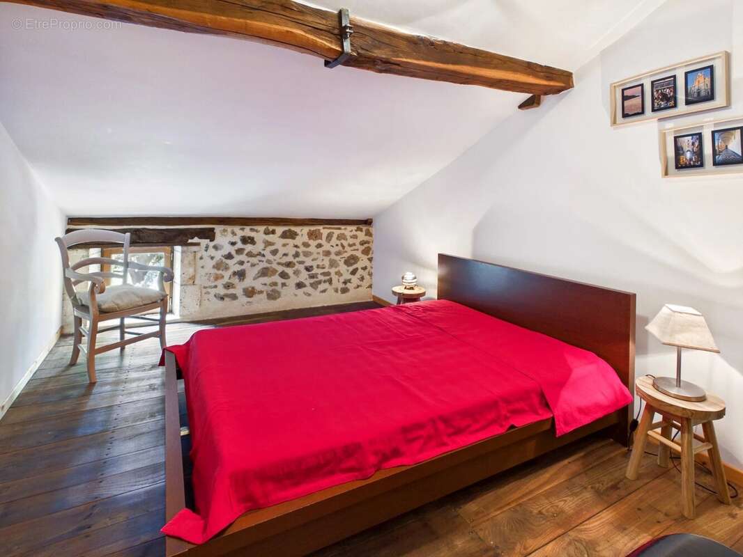 Longère avec Maison d'amis, granges et piscine - photo 13