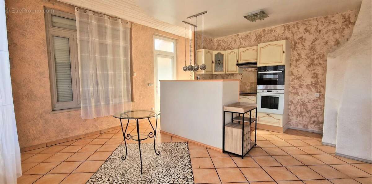 Maison à SAINT-THOMAS-EN-ROYANS