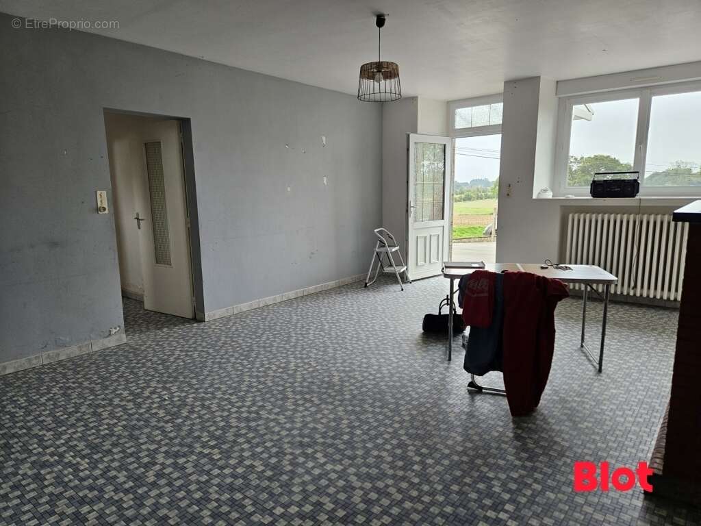 Maison à SAINT-HILAIRE-DES-LANDES