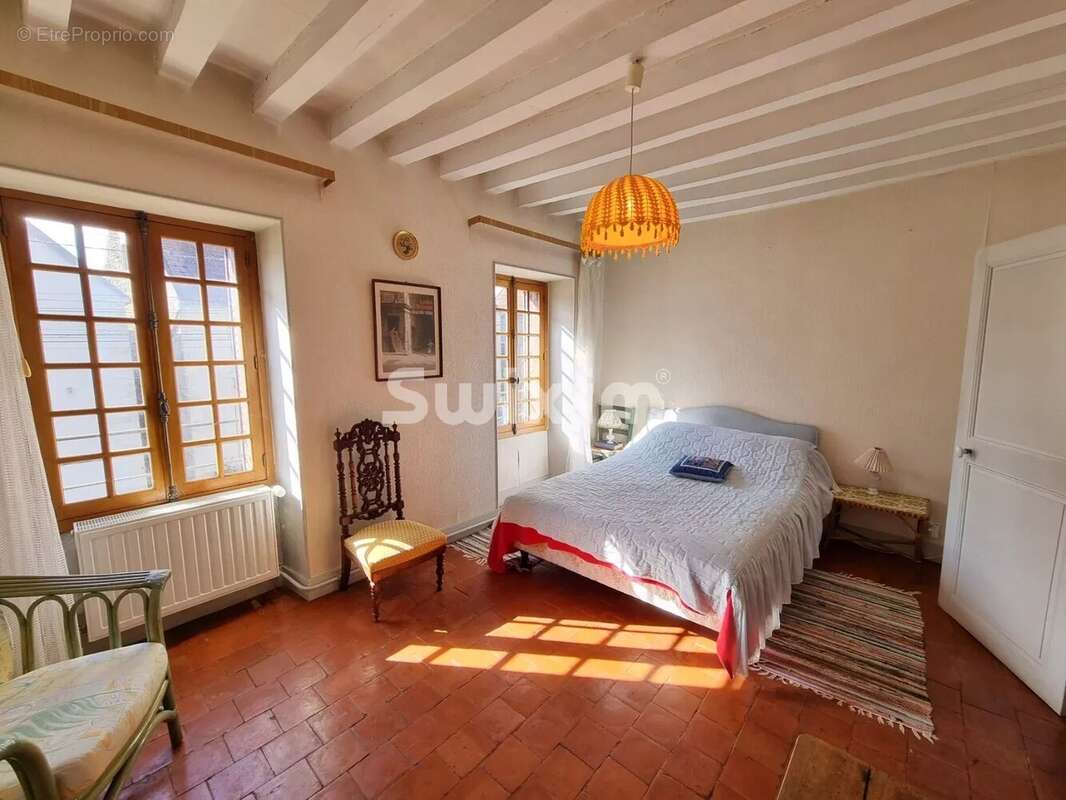 Maison à DORNECY