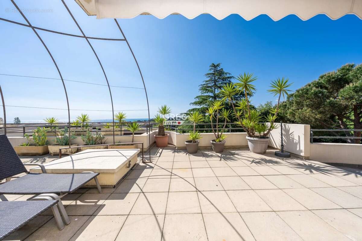 Appartement à VILLENEUVE-LOUBET