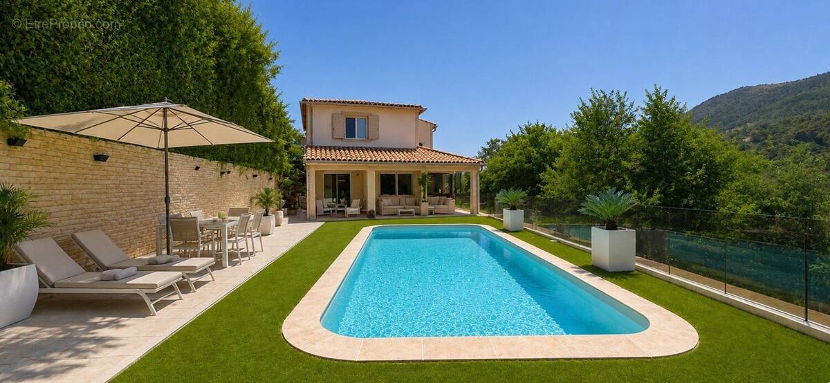 Maison à TOURRETTE-LEVENS