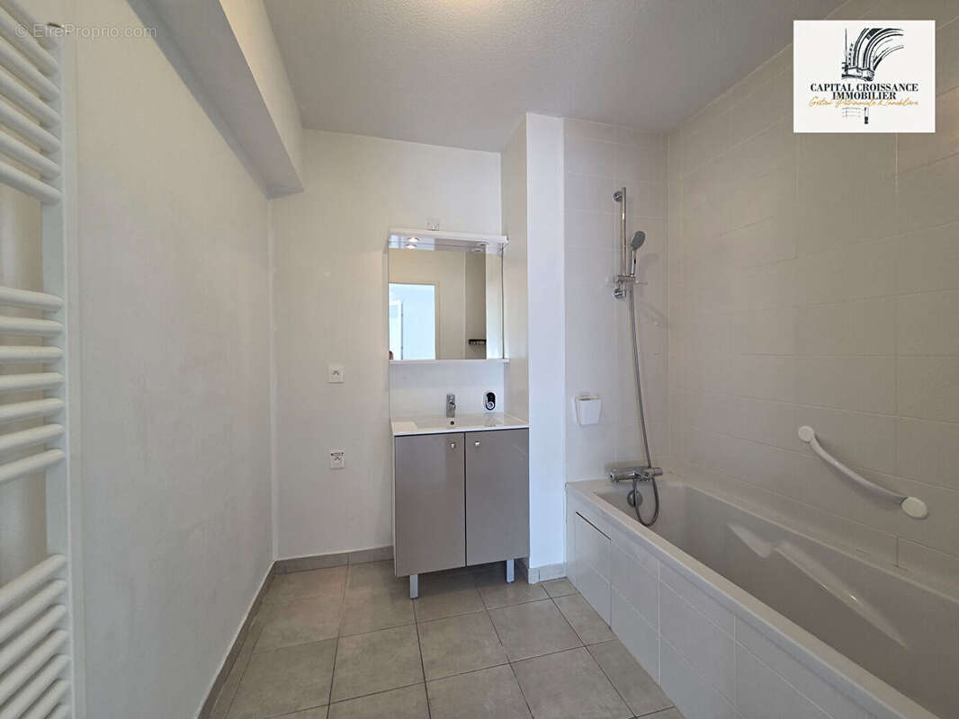 Appartement à VILLENAVE-D&#039;ORNON