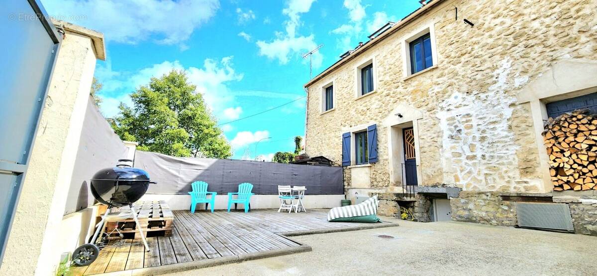 Maison à CHAUMONTEL