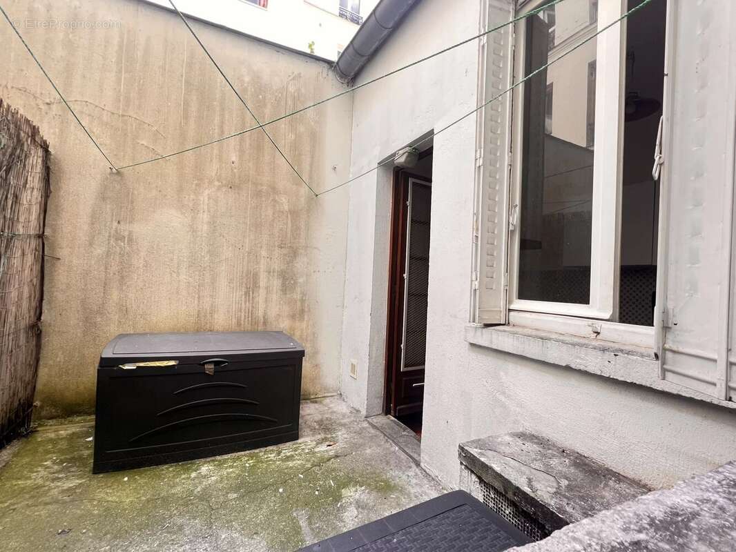 Appartement à PARIS-20E