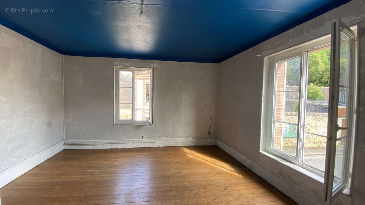 Maison à CHENNEBRUN